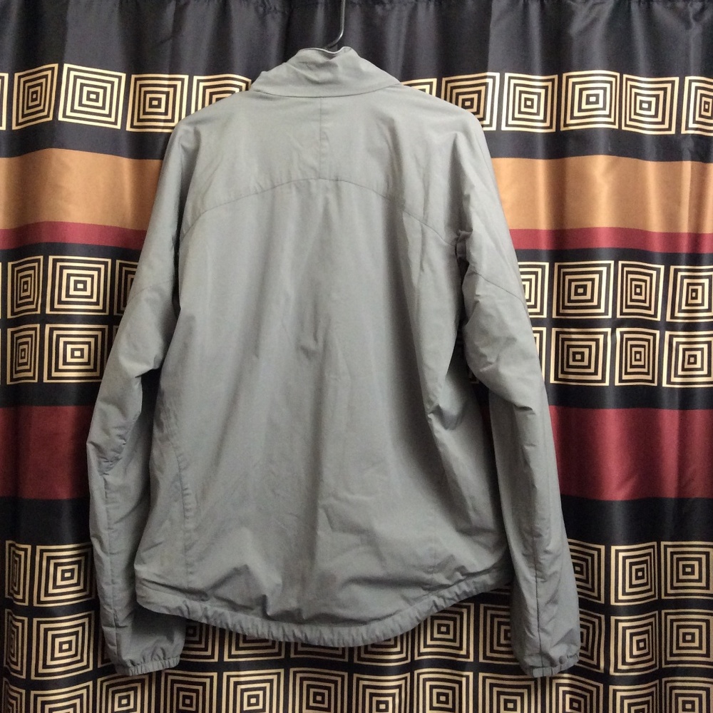 Patagonia Grey Light Weight Jacket - Picture 2 of 11
